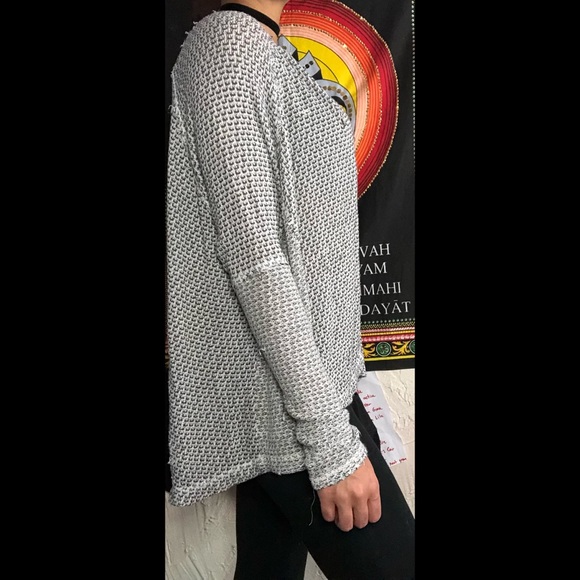 S FREE PEOPLE V-Neck Open Back Sweater - Picture 6 of 6